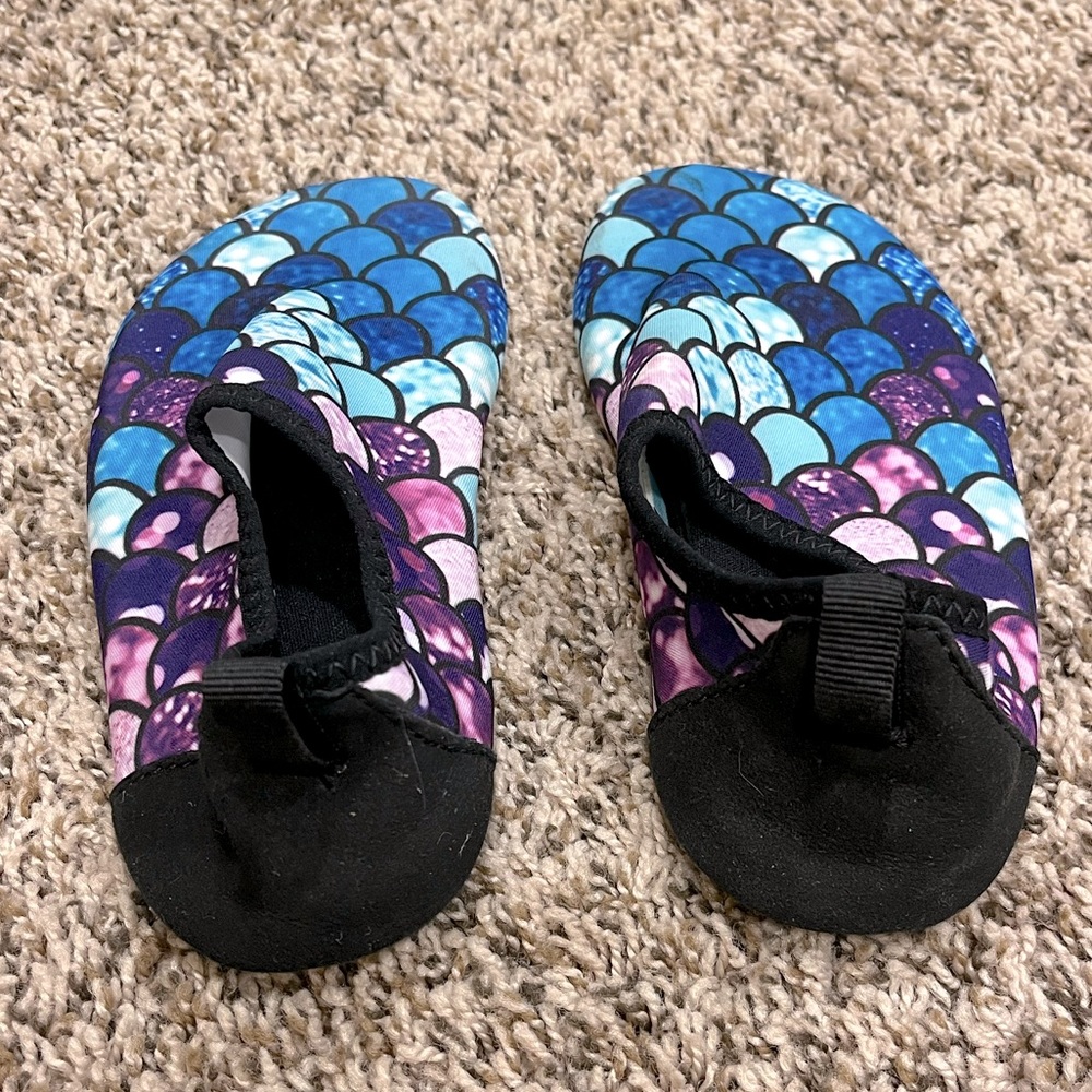 MERMAID water shoes 💦 - Picture 3 of 4